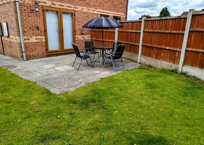 2Br-Dean House-Kitchen-Dog Friendly-Parking-Fast Wifi